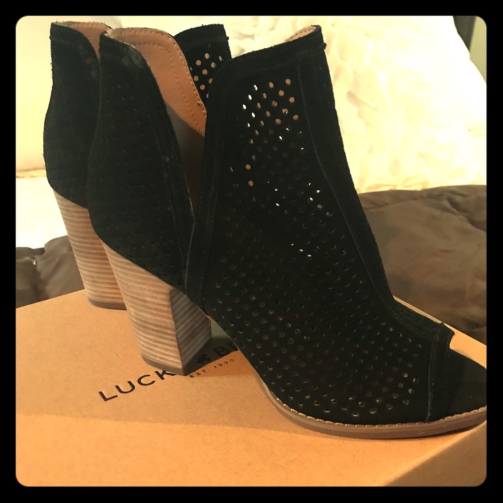 Lucky Brand Larise suede booties BNIB!!!